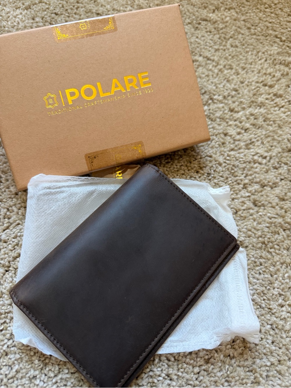 NEW Polare Men's Brown Leather Passport Holder RFID Bifold Wallet